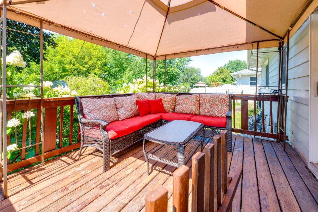 Pet-Friendly Waterloo Abode With Deck! Villa Exterior photo